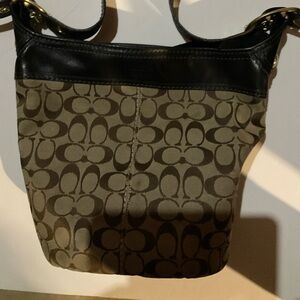 COACH HANDBAG